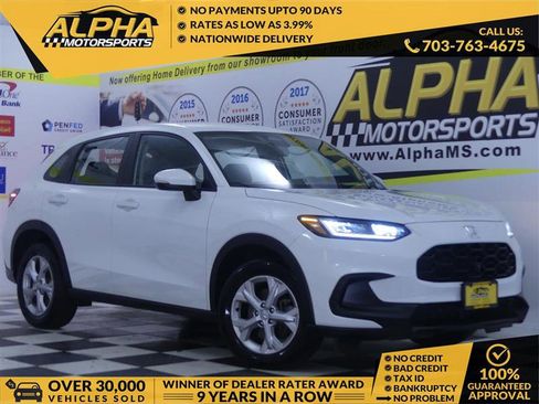 Used 2023 Honda HR-V LX image 1