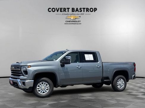 Certified 2026 Chevrolet Silverado 3500 LTZ w/ LTZ Convenience Package AWD/4WD image 1