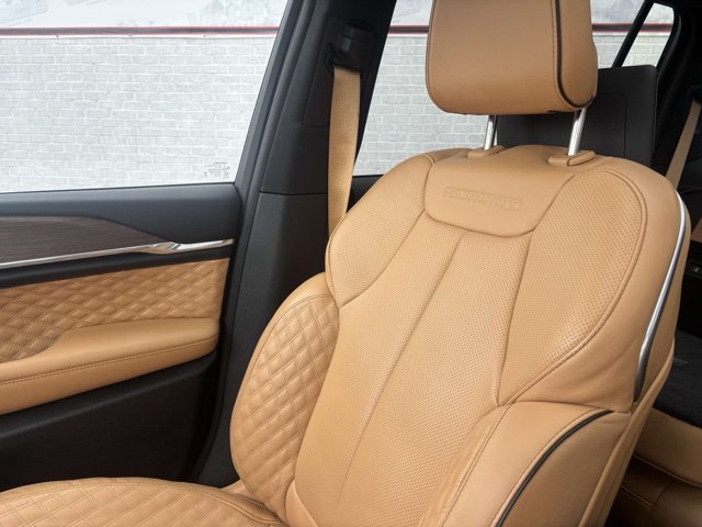 Used 2024 Jeep Grand Cherokee L Summit AWD/4WD image 26