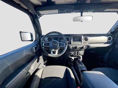 Used 2021 Jeep Wrangler Unlimited Sahara image 20