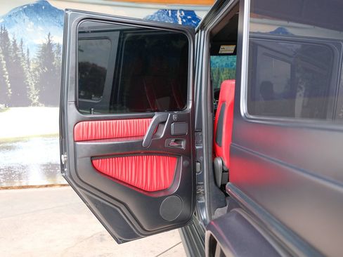 Used 2018 Mercedes-Benz G 63 AMG 4MATIC image 36