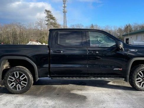 Certified 2023 GMC Sierra 1500 AT4 w/ AT4 Premium Package image 6