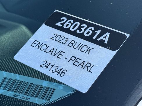 Used 2023 Buick Enclave Avenir image 34