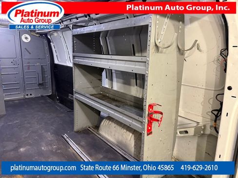 Used 2017 Chevrolet Express 3500 Extended RWD image 30