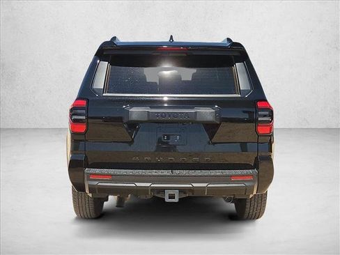 Used 2025 Toyota 4Runner SR5 AWD/4WD image 7