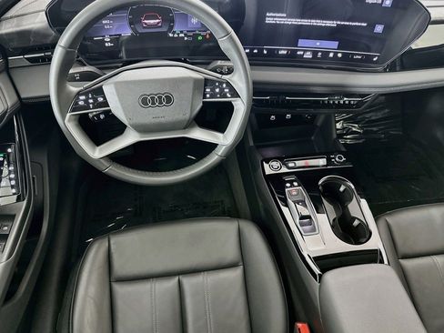 Used 2025 Audi A6 e-tron Premium RWD image 5