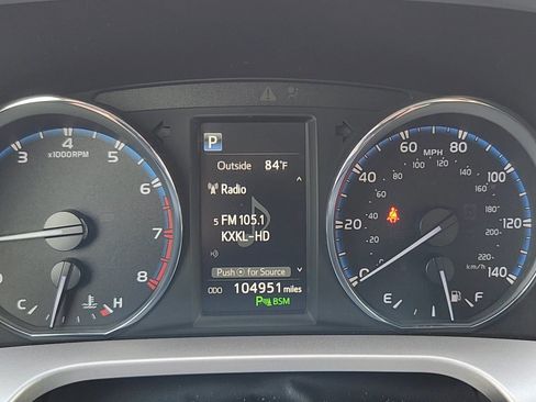 Used 2018 Toyota RAV4 Limited w/ Advanced Technology Package AWD/4WD image 11