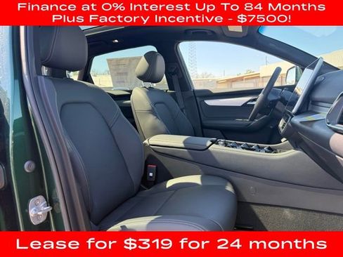 New 2025 VinFast VF 8 Plus image 28