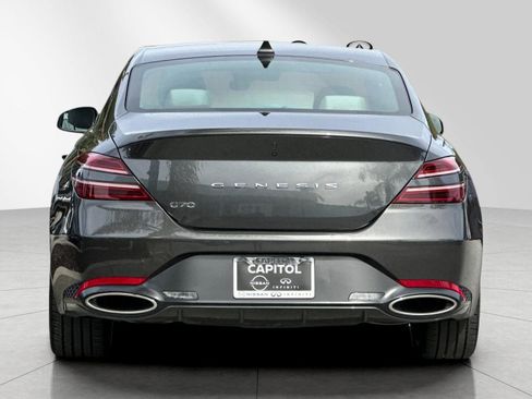 Used 2025 Genesis G70 2.5T image 4