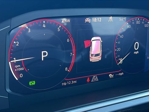 New 2026 Volkswagen Taos SEL image 21