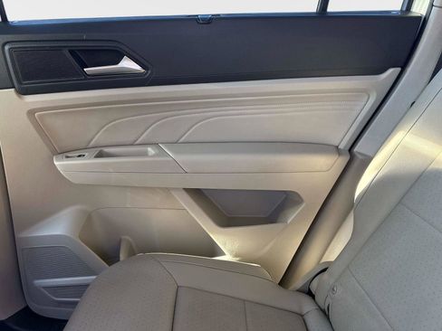 Certified 2022 Volkswagen Atlas SE image 15