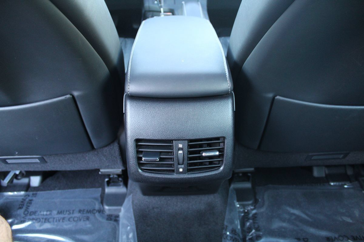 Used 2015 Lexus ES 300h w/ Navigation System Package FWD image 26