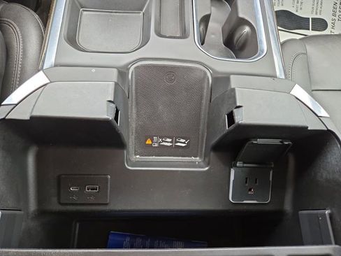Used 2022 Chevrolet Silverado 1500 RST w/ Convenience Package II AWD/4WD image 23
