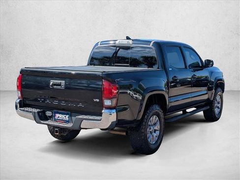 Used 2018 Toyota Tacoma SR5 RWD image 5