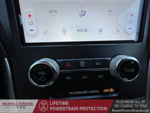 Used 2024 Ford Edge ST-Line image 4