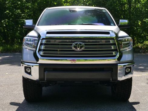Used 2020 Toyota Tundra Limited w/ Limited Premium Package AWD/4WD image 5