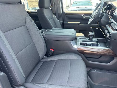 New 2026 GMC Sierra 1500 Elevation image 27