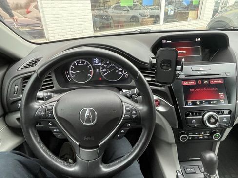 Used 2017 Acura ILX w/ Premium Package image 7