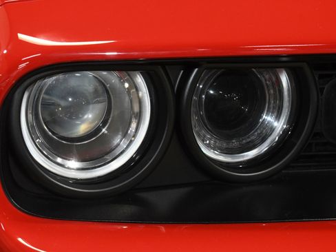 Used 2020 Dodge Challenger SXT image 58