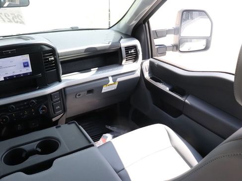 New 2025 Ford F550 4x4 Crew Cab Super Duty image 12