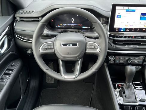 New 2026 Jeep Compass Limited image 17