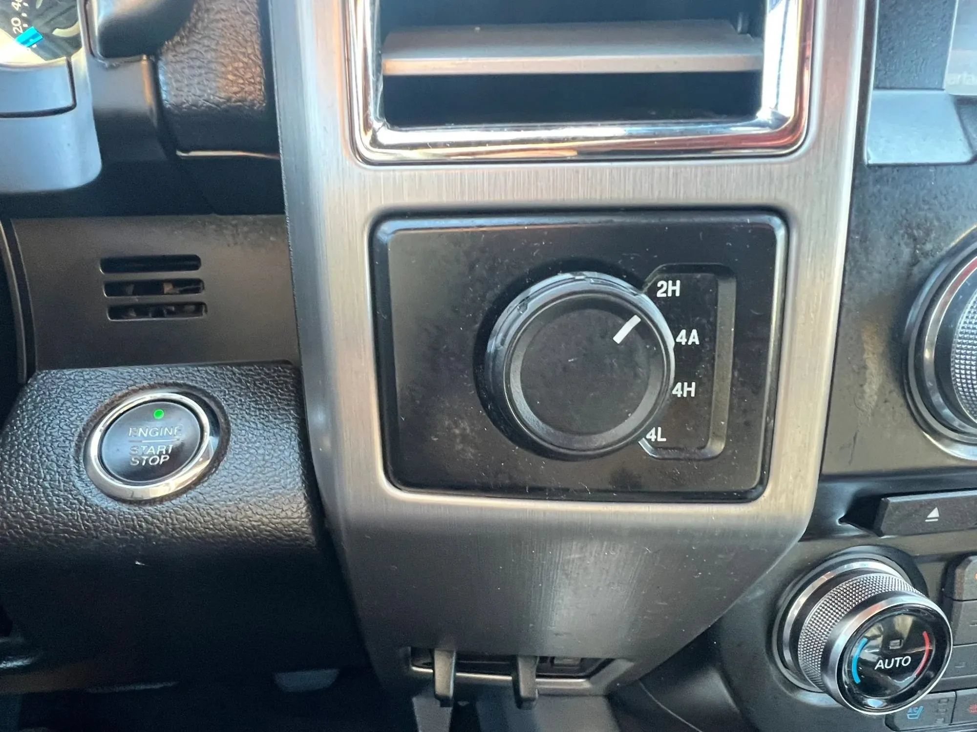 Used 2015 Ford F150 Platinum w/ Trailer Tow Package AWD/4WD image 22