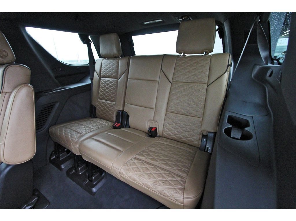 Used 2022 Cadillac Escalade Premium Luxury w/ Performance Package RWD image 13