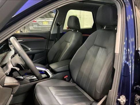 Certified 2025 Audi Q5 Premium w/ Convenience Package AWD/4WD image 25