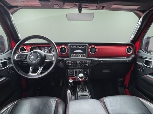 Used 2018 Jeep Wrangler Unlimited Rubicon AWD/4WD image 16
