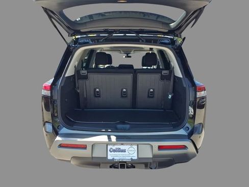 New 2026 Nissan Pathfinder Platinum w/ Cargo Package AWD/4WD image 8