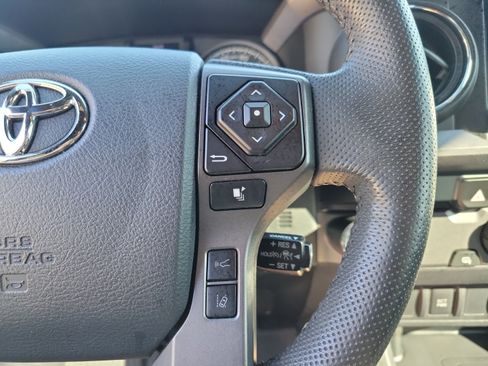 Used 2020 Toyota Tacoma TRD Sport RWD image 14