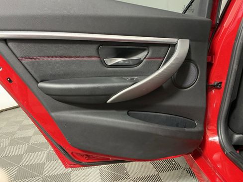 Used 2018 BMW 330i Sedan w/ Shadow Sport Edition RWD image 26