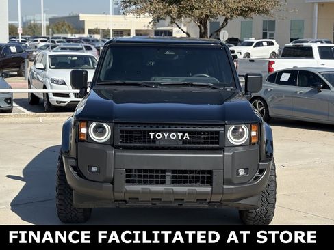 Used 2024 Toyota Land Cruiser image 2