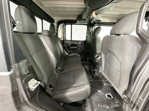 Used 2022 Jeep Gladiator Sport AWD/4WD image 28