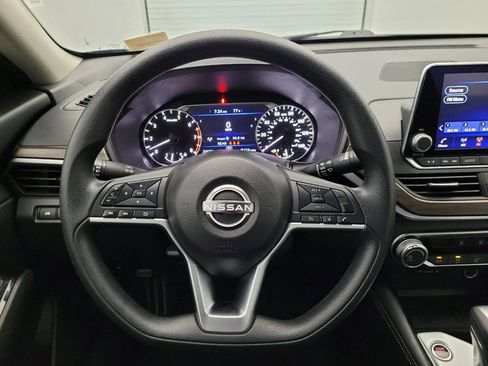Used 2023 Nissan Altima 2.5 SV FWD image 22