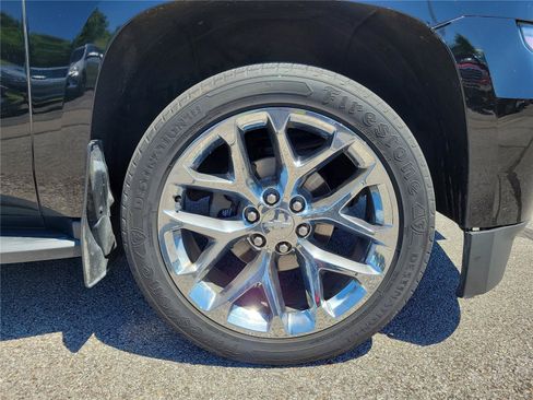 Used 2019 Chevrolet Tahoe LT AWD/4WD image 5