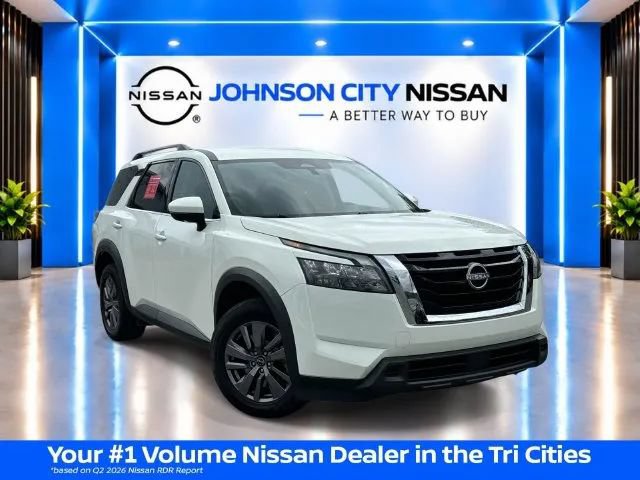 Certified 2025 Nissan Pathfinder SV AWD/4WD image 1