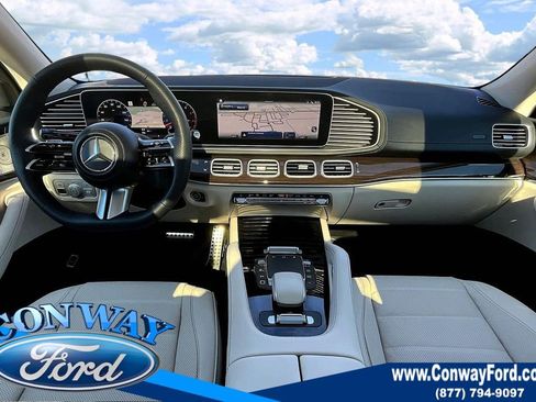 Used 2026 Mercedes-Benz GLS 450 4MATIC image 9