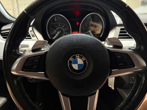 Used 2009 BMW Z4 sDrive35i RWD image 13