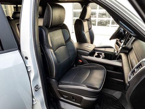 Used 2024 RAM 3500 Laramie w/ Night Edition image 31