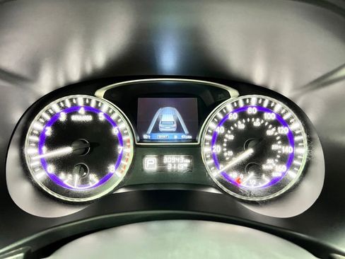 Used 2020 INFINITI QX60 Luxe w/ Sensory Package FWD image 12