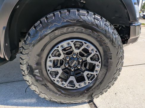 Certified 2025 Ford F150 Raptor w/ Equipment Group 803A Raptor R AWD/4WD image 24