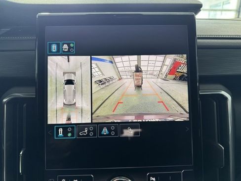 Used 2025 GMC Acadia Elevation image 26