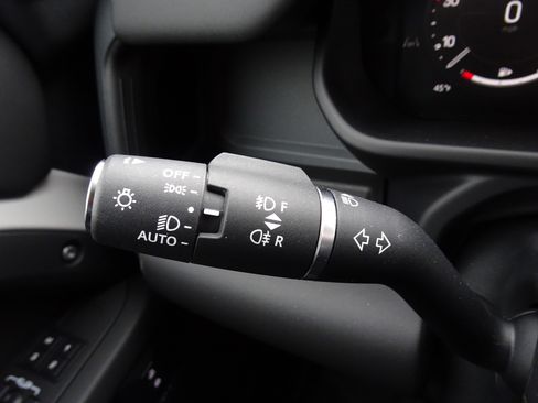 New 2026 Land Rover Defender 110 S image 27