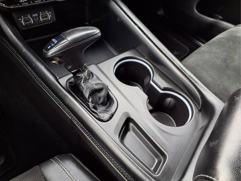 Used 2021 Dodge Durango GT image 11
