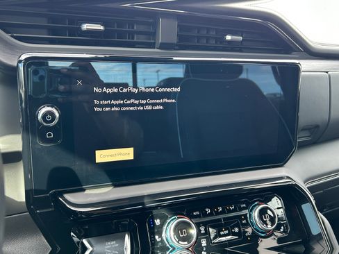 Used 2023 GMC Sierra 1500 AT4X image 16