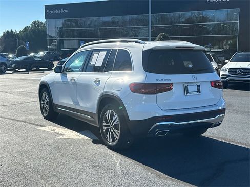 Certified 2025 Mercedes-Benz GLB 250 image 5