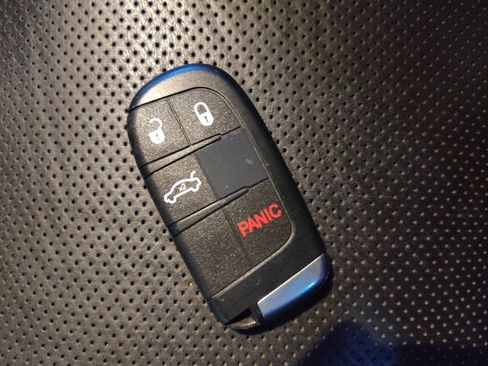 Used 2016 Jeep Grand Cherokee High Altitude image 32