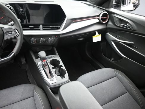 New 2026 Chevrolet Trax RS FWD image 12