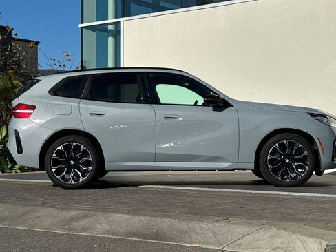 Used 2025 BMW X3 M50 w/ Premium Package image 2